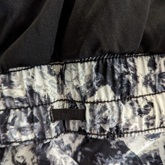 Emily B Running Shorts - Picture 3 of 4